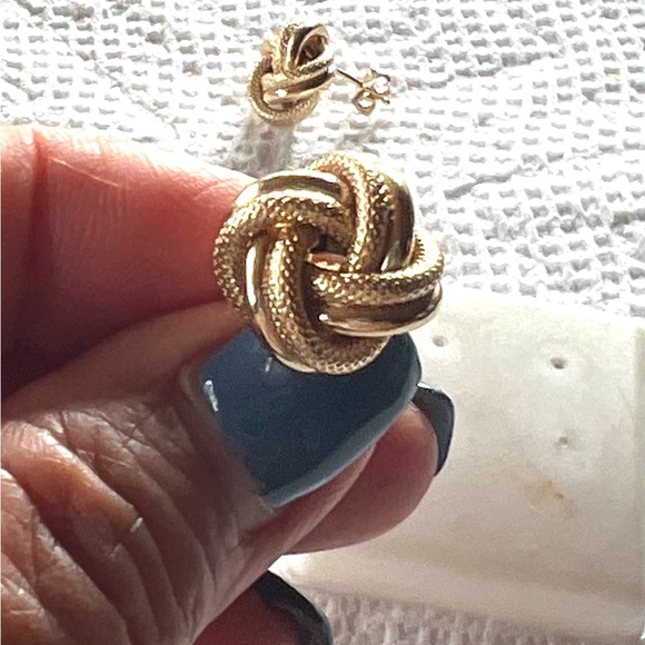 14k yellow imported from Italy knot earrings - Picture 2 of 4